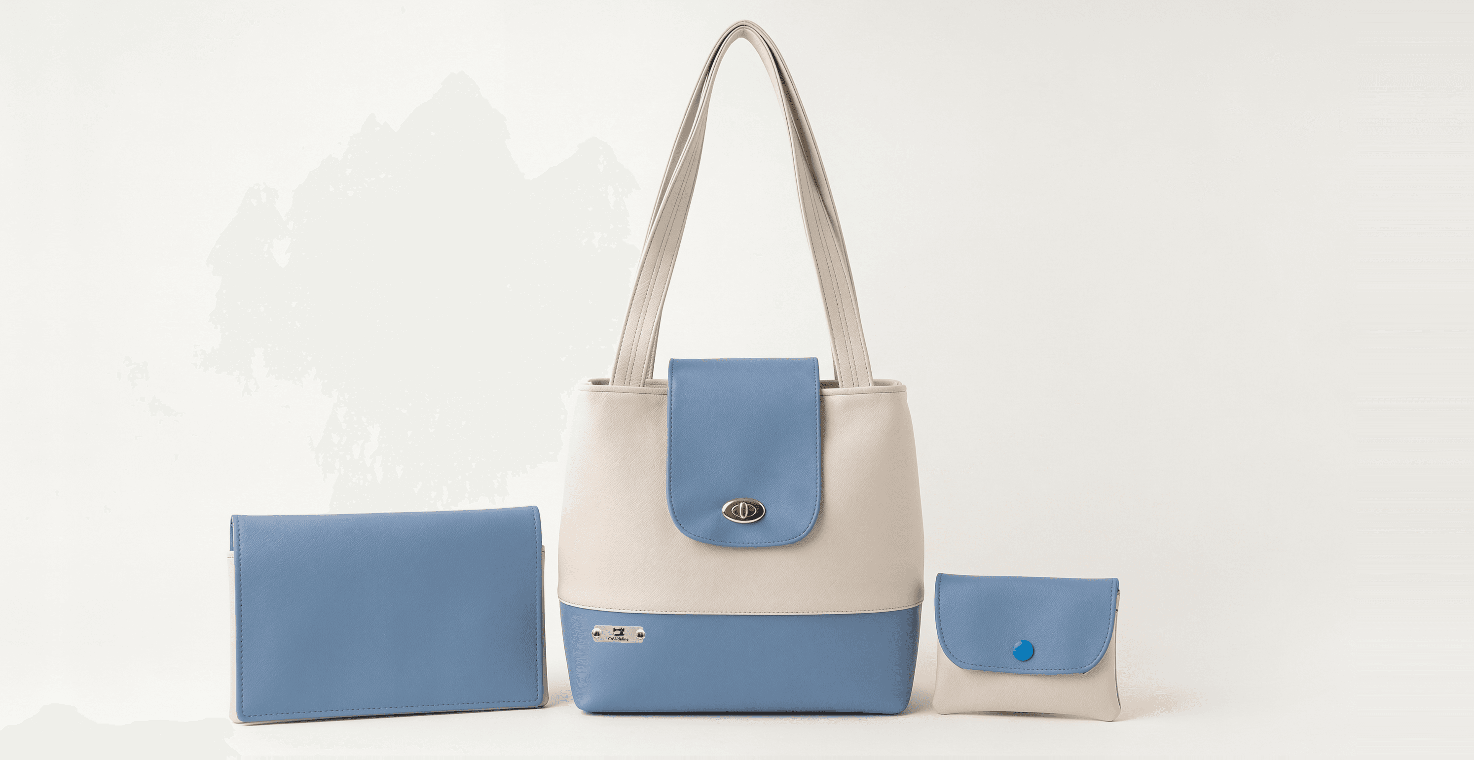 Sac cabas, portefeuille et pochette assortis, en simili cuir bleu et écru, CréA'deline